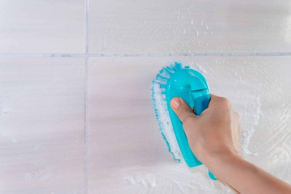 Les remèdes de grand-mère sont-ils efficaces pour éliminer la moisissure sur les tissus ?